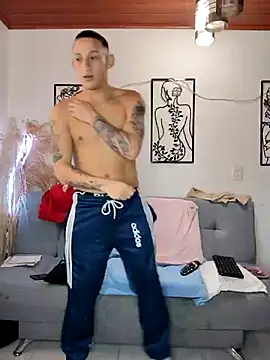 Masterblue_hot: онлайн-секс-чат