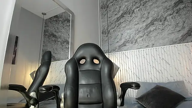 Julieth_brown_ Adlı Modelin Canlı XXX Sohbeti