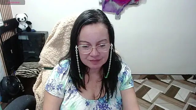 Sonialorens_ Adlı Modelin Canlı XXX Sohbeti