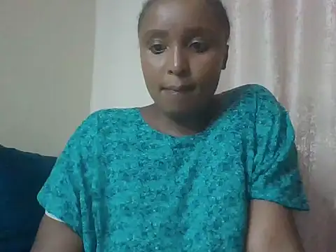 Онлайн чат XXX queen_mendyz