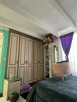 XXX chat uživo modela Niky_777