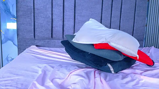 XXX chat uživo modela DANIK_STAR