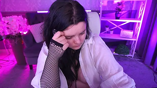 Онлайн чат XXX LittleShyy