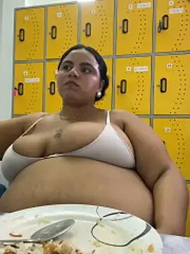 Chat +18 de _alina_9 ao vivo