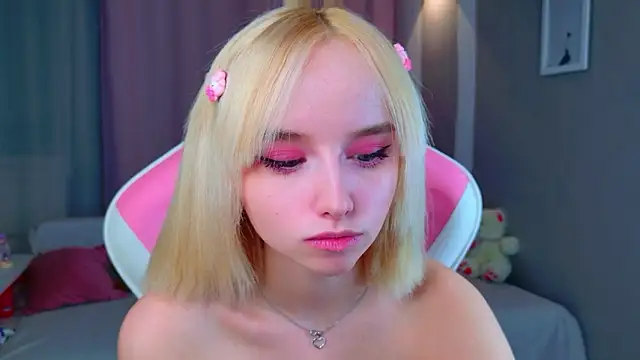 popjenny Adlı Modelin Canlı XXX Sohbeti