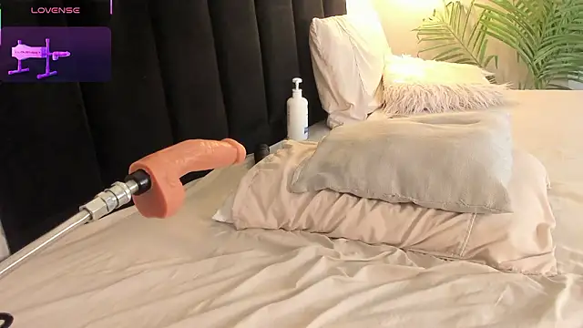 Amaranoir-'s Live XXX Chat