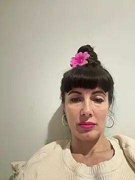 LadyLuxLover live XXX chat