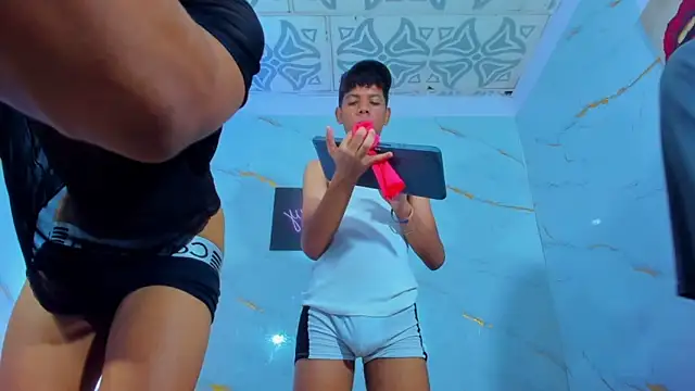 Spicy_guys Live XXX-Chat