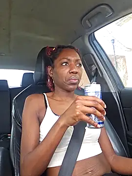 oliviaprettypussy Adlı Modelin Canlı XXX Sohbeti