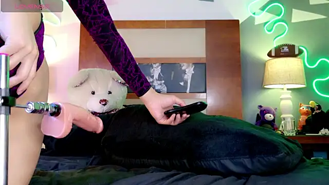 ashley_19xx 网络视讯表演