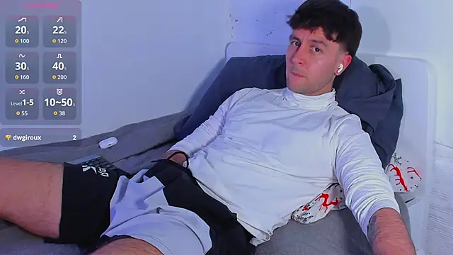 HonestAndrewのライブXXXチャット