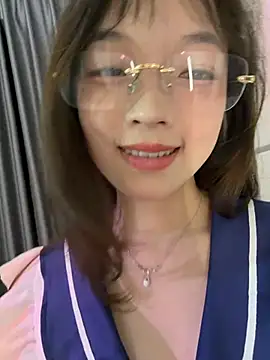 Chatroom XXX en direct de meimei_x