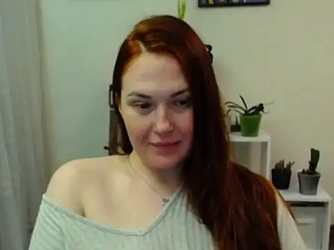 Lady_Tiana élő XXX-chatje