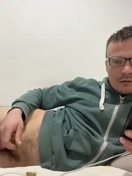 viktor1992-1-1 webkamerás műsora