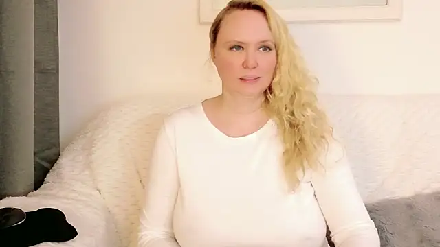 Sarah4you Live XXX-chat