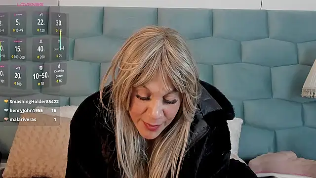 MiaMancini's Live XXX Chat