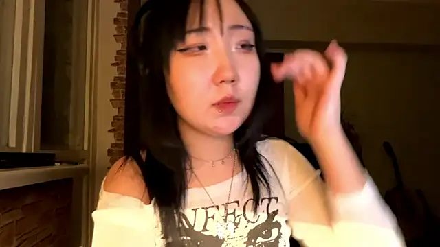 Yunananaa – Naživo XXX chat