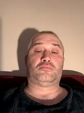 OLOMOUCAK: διαδικτυακό σόου στην κάμερα