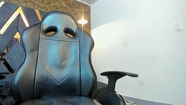 Oliver_Laurent_: απευθείας συνομιλία ΧΧΧ