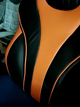 Aashikalaa Chat XXX in diretta