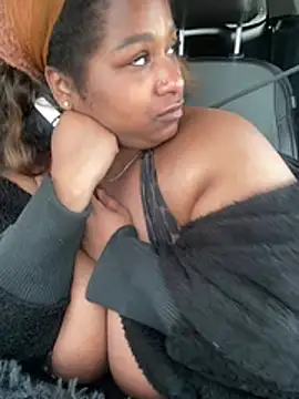 XXX chat uživo modela xoxoSELENAxoxo