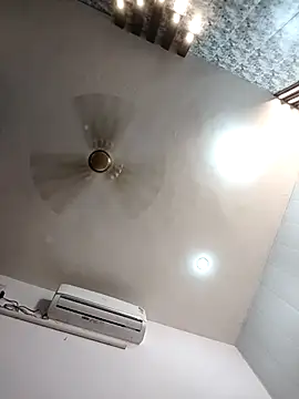 Chat XXX ao vivo de Cute-Janvi20