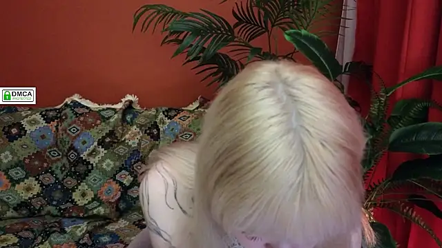 Rochelle_kitty Adlı Modelin Canlı XXX Sohbeti