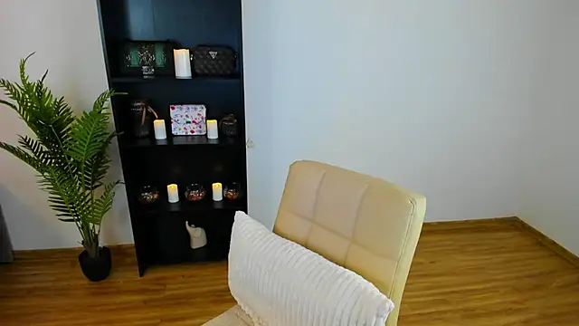 khloe_starrr Adlı Modelin Canlı XXX Sohbeti