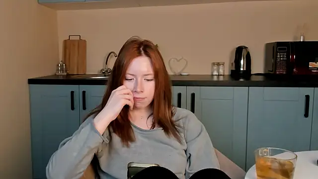 OhMyStella – Naživo XXX chat