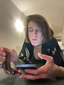 Kamorana 现场XXX聊天