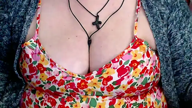 Chat +18 de mayasmith ao vivo