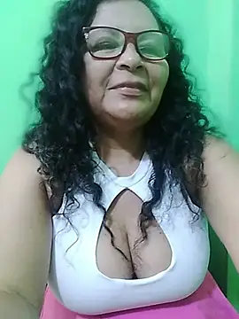 Amarantha25: онлайн-секс-чат