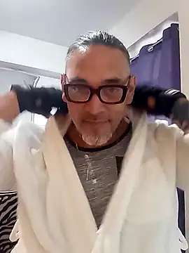 Big_vittollo Adlı Modelin Canlı XXX Sohbeti