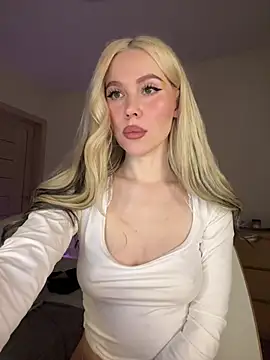 xDinnax: онлайн-секс-чат