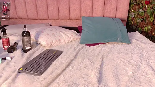 دردشة MiaJanss الجنسية المباشرة