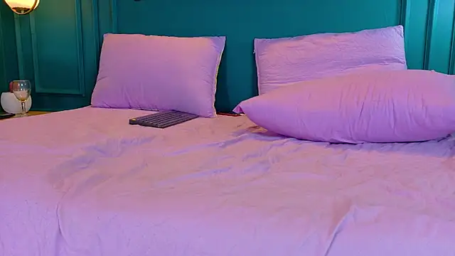 ale_cam 即時 XXX 聊天