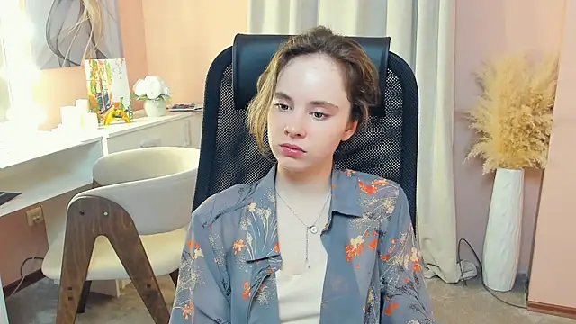 CrystaLeah's Live XXX Chat