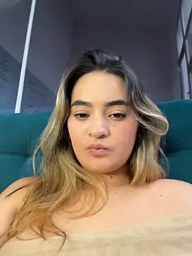 Antonella_Julieta: απευθείας συνομιλία ΧΧΧ