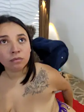 Živý XXX chat LizzRouse