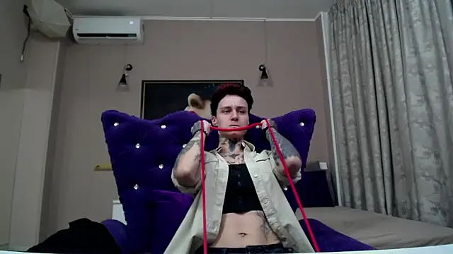 KennyXSX Adlı Modelin Canlı XXX Sohbeti