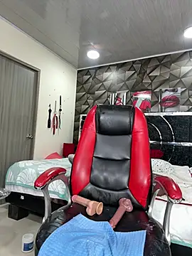 alexa_fiore01 现场XXX聊天