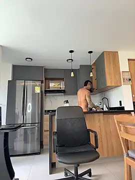 fitnolan 即時 XXX 聊天