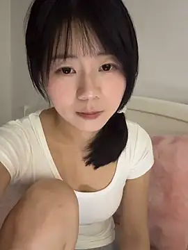 Pokazy przed kamerką – Nana-3