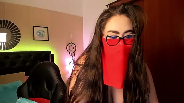 XXX chat uživo modela LolaVillalobos