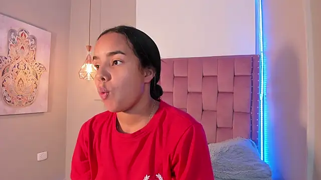 Chat XXX ao vivo de Roxy_Stonee