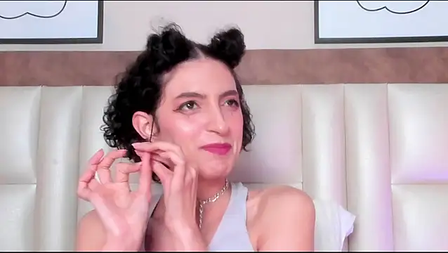 Chat XXX ao vivo de LyraVendrell