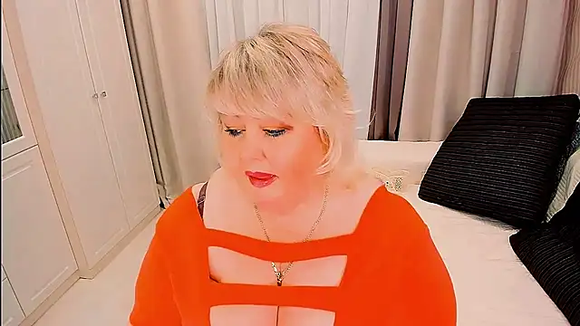 BIGTITSBBW's Live XXX Chat