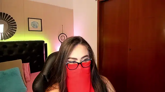 LolaVillalobos' Live XXX Chat