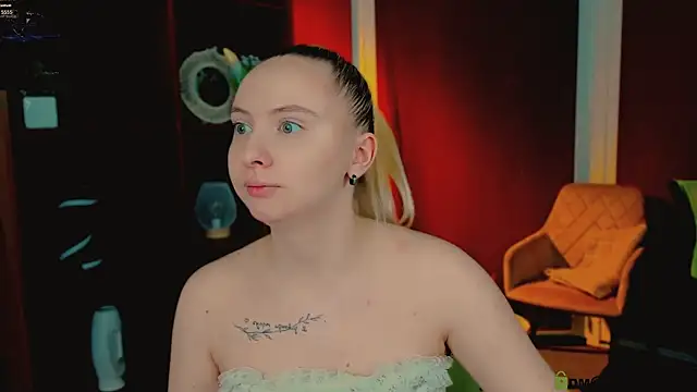 mila_glow1's Live XXX Chat