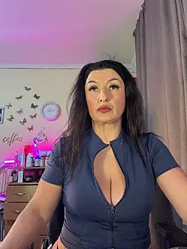 Hotangel75 即時 XXX 聊天